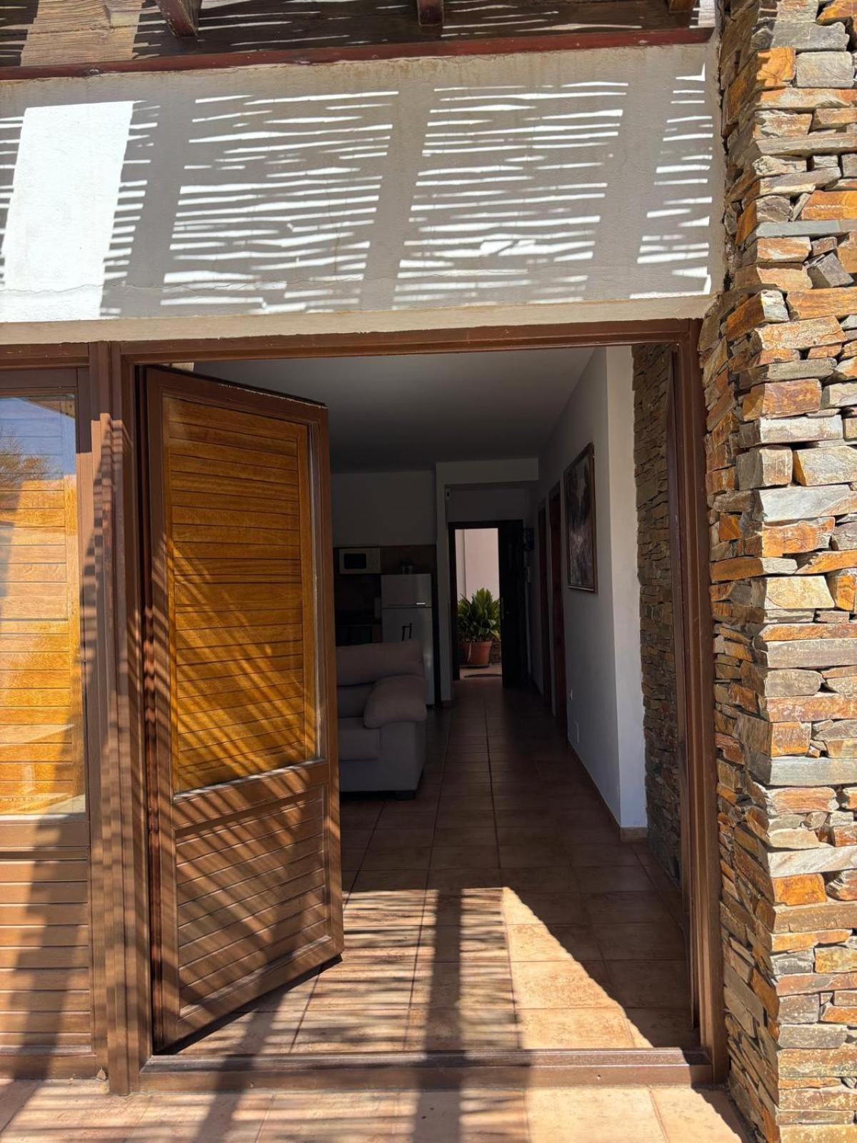 El Domingo en el Valle Fondón Exterior foto